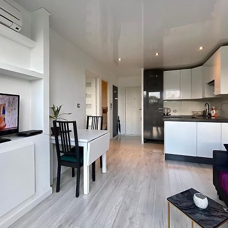 Sasi - Cozy Apartment For 6 People In Centre Varšava Exteriér fotografie
