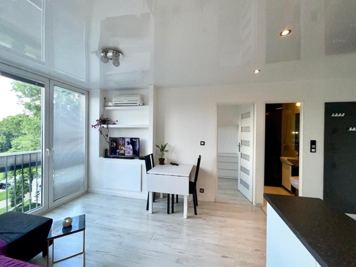 Sasi - Cozy Apartment For 6 People In Centre Varšava Exteriér fotografie